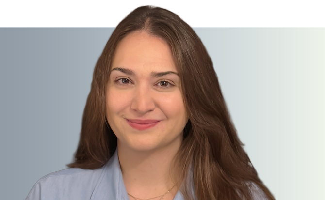 ifs_sm_md_dark_default_Eva-Valtara_09_25