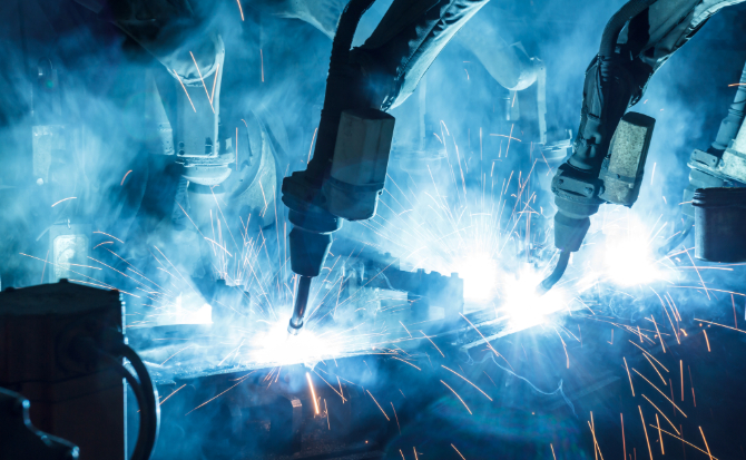 IFS_Image_Manufacturing_blue_670x413