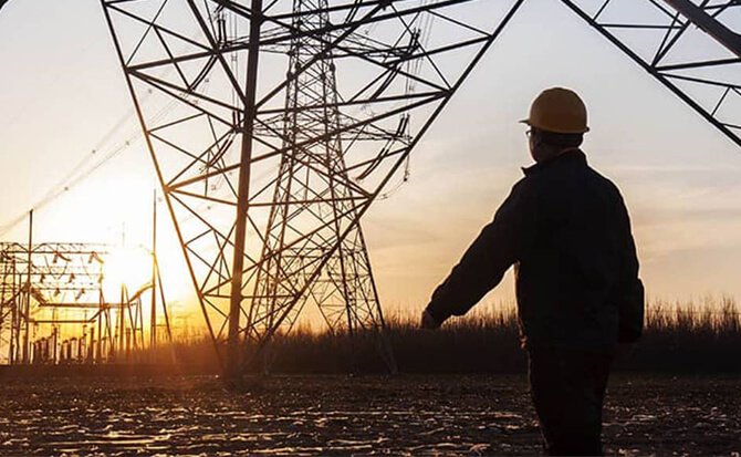 ifs_324_HERO-IFS-utility-smart-meter-AMI-deployment-and-maintenance_02_22_670x413